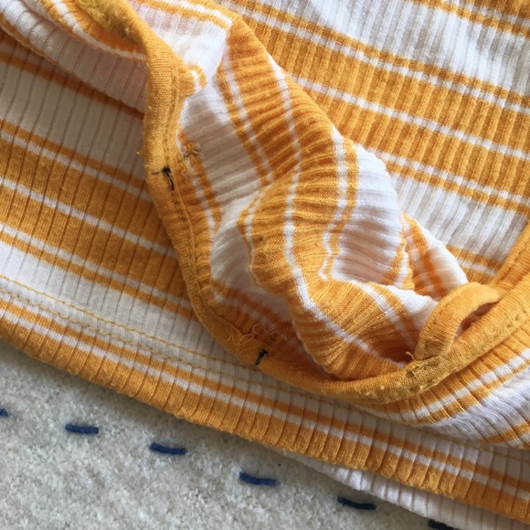 🧿Cropped Tank Top - Picture 3 of 3